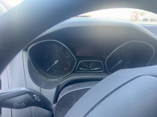 2015 Ford Focus SE - Interior Instrument Cluster / Odometer Image